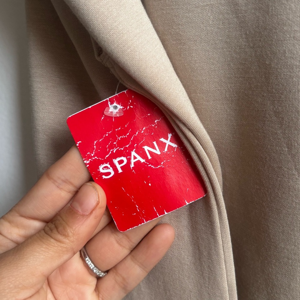 Spanx Air Essentials Sleeveless Tank‎ Dress - Picture 4 of 5